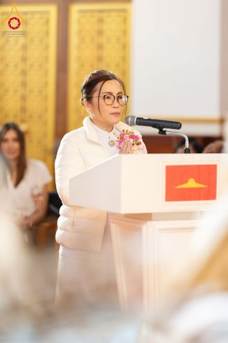 ภาพ No.173082:พิธีกฐินปุญญรังสีเศรษฐี ณ วัดพระธรรมกายนิวคาสเซิล สหราชอาณาจักร วันอาทิตย์ที่ 27 ตุลาคม พ.ศ. 2567