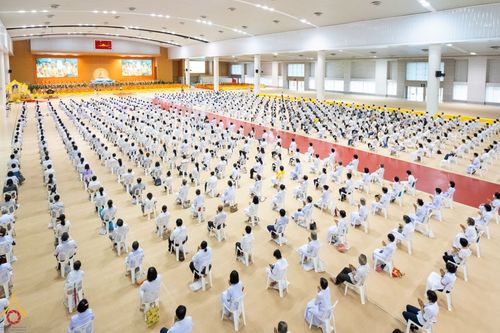 ภาพ No.84301:พิธีเจริญพระพุทธมนต์ ปฏิบัติธรรม เจริญสมาธิภาวนา เพื่อถวายพระพรชัยมงคล และถวายพระราชกุศลแด่พระบาทสมเด็จพระปรเมนทรรามาธิบดีศรีสินทรมหาวชิราลงกรณ พระวชิรเกล้าเจ้าอยู่หัว เนื่องในวันเฉลิมพระชนมพรรษา วันที่ 28 กรกฎาคม พ.ศ. 2566