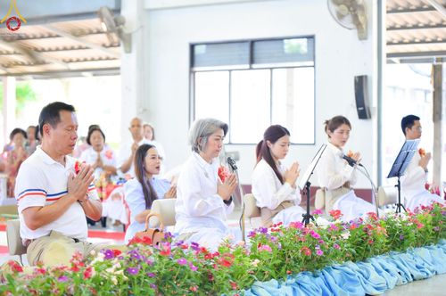 ภาพ No.217534:วันอาทิตย์ที่ 13 เมษายน พ.ศ. 2568 พิธีตักบาตรฉลองสามเณรใหม่ ศูนย์ปฏิบัติธรรมเขาคิชฌกูฏ โครงการบรรพชาสามเณรภาคฤดูร้อน