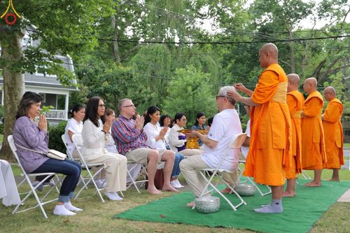 ภาพ No.144552:พิธีตัดปอยผมและปลงผมนาคธรรมทายาท ณ วัดพระธรรมกายนิวเจอร์ซี ประเทศสหรัฐอเมริกา วันที่ 29 มิถุนายน พ.ศ. 2567