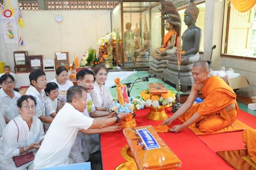 ภาพ No.168607:พิธีทอดกฐิน ณ วัดส่องคบ จ.ชัยนาท ในโครงการกฐินสามัคคีทั่วไทย 30,000 วัด บูชาธรรม 80 ปี หลวงพ่อธัมมชโย โดยคณะศิษยานุศิษย์วัดพระธรรมกาย วันที่ 20 ตุลาคม พ.ศ. 2567