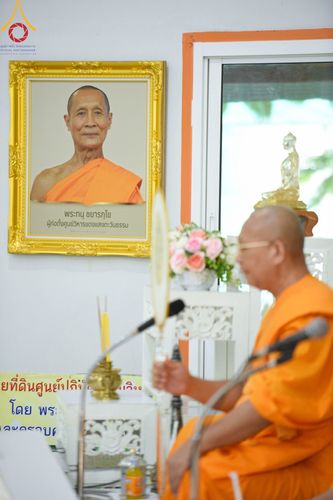 ภาพ No.86239:พิธีทอดผ้าป่าขุดเจาะบ่อน้ำบาดาล  ณ ศูนย์ปฏิบัติธรรมจังหวัดสระบุรี อ.พระพุทธบาท จ.สระบุรี ประธานสงฆ์ : พระครูภาวนาถิรธรรม วิ.(ผจญ เถรธัมโม) ประธานฆราวาส : กัลญาณมิตร ครอบครัว คุณพ่อทวี-คุณแม่ปราณี คุณเพียรใจ - ดรุณี  โรจนสินวิไล และพิธีเทคอนกรีตฐานราก เพื