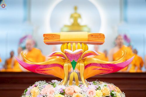 ภาพ No.271364:วันอาทิตย์ที่ 26 ตุลาคม พ.ศ. 2568 พิธีทอดกฐินสามัคคีวัดพระธรรมกายเนเธอร์แลนด์ กฐินเพื่อปฏิสังขรณ์ผนังรอบโบสถ์ อายุกว่า 135 ปี