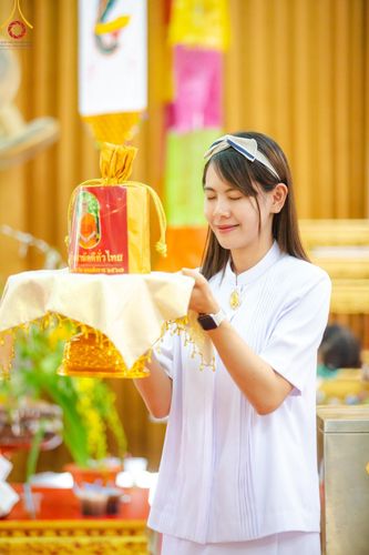 ภาพ No.164979:พิธีทอดกฐิน ณ วัดกลางเกาะระกำ ต.บ้านสร้าง อ.บางปะอิน จ.พระนครศรีอยุธยา ในโครงการกฐินสามัคคีทั่วไทย 30,000 วัด บูชาธรรม 80 ปี หลวงพ่อธัมมชโย โดยคณะศิษยานุศิษย์วัดพระธรรมกาย วันที่ 20 ตุลาคม พ.ศ. 2567