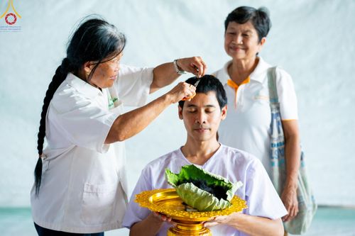 ภาพ No.140234:พิธีตัดปอยผมและปลงผม โครงการอุปสมบทหมู่ธรรมทายาท ระดับอุดมศึกษา รุ่นที่ 51 ภาคฤดูฝน วันเสาร์ที่ 8 มิถุนายน พ.ศ.2567 ณ มหารัตนวิหารคด 9 วัดพระธรรมกาย