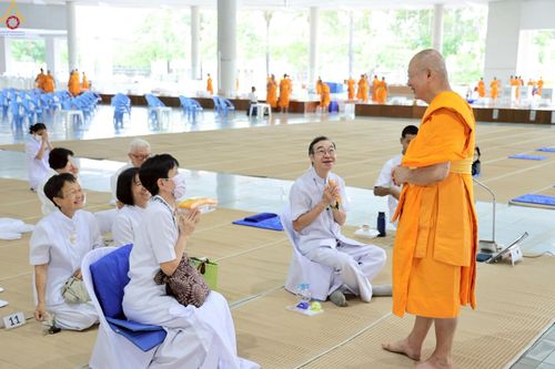 ภาพ No.231873:วันที่ 5 กรกฎาคม พ.ศ. 2568 พิธีถวายภัตตาหารเมนูสวรรค์ เพื่อการบรรลุธรรม ณ หอฉันคุณยายอาจารย์ฯ วัดพระธรรมกาย