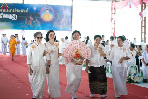 ภาพ No.91573:พิธีทอดผ้าป่า สร้างลานเอนกประสงค์พญานาค 4 ตระกูล จุดประทีปโคมลาน ถวายเป็นพุทธบูชา  สร้างความสว่างไสวให้กับแผ่นดินด้วยแสงธรรม วันอาทิตย์ที่ 29 ตุลาคม พ.ศ. 2566 ณ พุทธอุทยานนานาชาติ จังหวัดหนองคาย