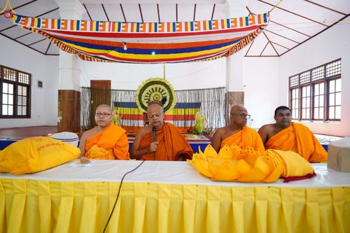 ภาพ No.264861:วันที่ 17 ตุลาคม พ.ศ. 2568 กฐินสมทบต่างประเทศ บูชาธรรม 81 ปี หลวงพ่อธัมมชโย ณ วัดศรีบุปผาราม เมืองปัลเลโปลา ประเทศศรีลังกา 