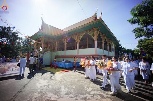 ภาพ No.166631:พิธีทอดกฐิน ณ วัดโพธิ์ไทร อ.เกษตรสมบูรณ์ จ.ชัยภูมิ ในโครงการกฐินสามัคคีทั่วไทย 30,000 วัด บูชาธรรม 80 ปี หลวงพ่อธัมมชโย โดยคณะศิษยานุศิษย์วัดพระธรรมกาย วันที่ 23 ตุลาคม พ.ศ. 2567