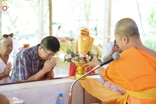ภาพ No.132963:พิธีทอดผ้าป่าสามัคคีเพื่อสร้างทุกสิ่ง ณ ศูนย์ปฏิบัติธรรมบุญประสาน ต.พญาเย็น อ.ปากช่อง จ.นครราชสีมา