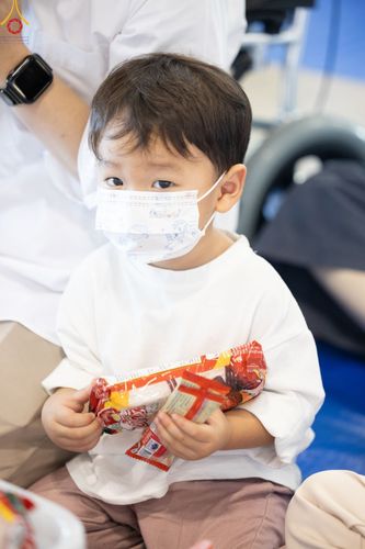 ภาพ No.86813:พิธีตักบาตร , พิธีบูชาข้าวพระ , พิธีจุดเทียนใจ ไฟนิรันดร์ อนันตชัย ในวันอาทิตย์ต้นเดือน 3 กันยายน พ.ศ. 2566 ณ วัดพระธรรมกาย