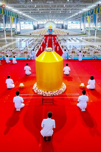 ภาพ No.240176:วันอาทิตย์ที่ 24 สิงหาคม พ.ศ. 2568 งานบุญวันอาทิตย์ พิธีจุดเทียนใจ ไฟนิรันด์ อนันตชัย ณ วัดพระธรรมกาย จ.ปทุมธานี