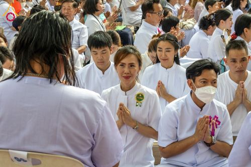 ภาพ No.135688:พิธีปลงผมธรรมทายาท โครงการบรรพชาและอุปสมบทหมู่ รุ่นบูชาธรรม 80 ปี หลวงพ่อธัมมชโย ณ หมู่บ้านบรรลุธรรม วัดพระธรรมกาย วันที่ 7 เมษายน พ.ศ. 2567