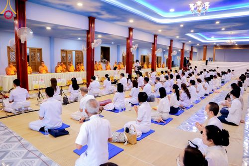 ภาพ No.114454:พิธีถวายภัตตาหารเป็นสังฆทาน แด่คณะพระธรรมยาตรา ปีที่ 12 วันที่ 18 มกราคม พ.ศ. 2567 ณ วัดโบสถ์(บน) บางคูเวียง จ.นนทบุรี