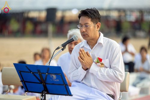 ภาพ No.230129:วันเสาร์ที่ 28 มิถุนายน พ.ศ. 2568 พิธีถวายสังฆทาน 323 วัด 4 จังหวัดชายแดนใต้ ปีที่ 21 ครั้งที่ 178 พิธีมอบกองทุนหนุนแรงใจช่วยครูใต้ ปีที่ 18 ครั้งที่ 142 ณ ศูนย์อบรมเยาวชนจังหวัดปัตตานี