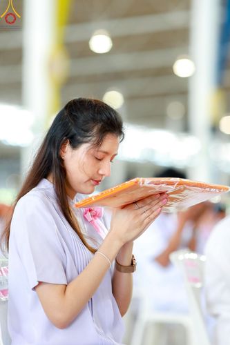 ภาพ No.150070:พิธีทอดผ้าป่าสมทบกฐินวัดพระธรรมกาย และสมทบกฐิน 30,000 วัดทั่วไทย ครั้งที่ 1 เนื่องในวันธรรมชัย 27 สิงหาคม พ.ศ.2567 ณ สภาธรรมกายสากล วัดพระธรรมกาย