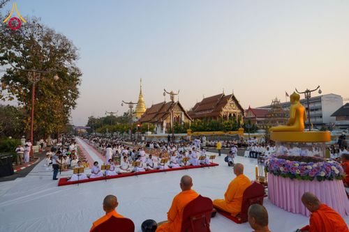 ภาพ No.208628:ตักบาตรพระ 1,743 รูป ครบรอบ 743 ปี นครน่าน ถวายเป็นพุทธบูชา น้อมบุญกุศลอุทิศให้บรรพบุรุษ วันอาทิตย์ ที่ 16 กุมภาพันธ์ พ.ศ. 2568 ณ ถนนคนเดินข่วงเมืองน่าน ต.ในเวียง อ.เมือง จ.น่าน