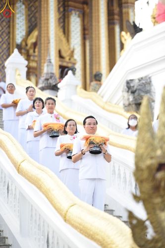 ภาพ No.135544:พิธีขอขมามอบผ้าไตร, พิธีบรรพชาสามเณร ในโครงการบรรพชาสามเณร ฟื้นฟูพระพุทธศาสนาทั่วไทย ณ วัดพระพุทธบาท ราชวรมหาวิหาร อ.พระพุทธบาท จ.สระบุรี วันที่ 6 เมษายน พ.ศ. 2567