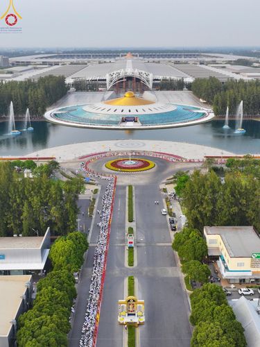 ภาพ No.120287:พิธีต้อนรับพระธรรมยาตรา ในโครงการธรรมยาตรา กตัญญูบูชา มหาปูชนียาจารย์ พระมงคลเทพมุนี(สด จนฺทสโร) พระผู้ปราบมาร อนุสรณ์สถาน 7 แห่ง ปีที่ 12 วันที่ 28 มกราคม พ.ศ. 2567 ณ วัดพระธรรมกาย จ.ปทุมธานี (ชุดที่ 2)