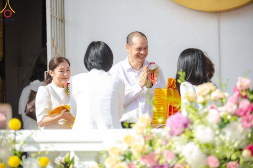 ภาพ No.162703:โครงการกฐินสามัคคีทั่วไทย 30,000 วัด บูชาธรรม 80 ปี หลวงพ่อธัมมชโย โดย คณะศิษยานุศิษย์วัดพระธรรมกาย ณ วัดโบสถ์บน จ.นนทบุรี วันที่ 19 ตุลาคม พ.ศ. 2567