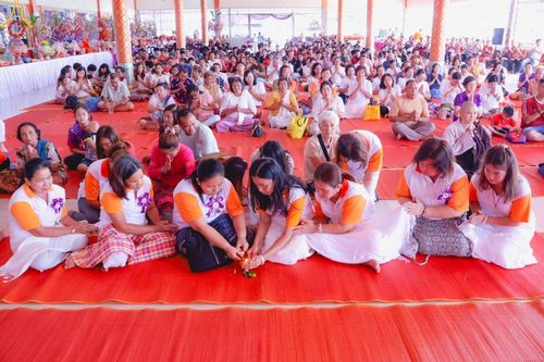 ภาพ No.179223:พิธีทอดกฐิน ณ วัดถ้ำคีรีวงศ์ อ.เปิ้นดัง รัฐเคด้าห์ ประเทศมาเลเซีย ในโครงการกฐินสามัคคีทั่วไทย 30,000 วัด บูชาธรรม 80 ปี หลวงพ่อธัมมชโย โดยคณะศิษยานุศิษย์วัดพระธรรมกาย วันที่ 1 พฤศจิกายน พ.ศ. 2567