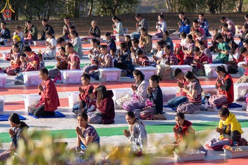 ภาพ No.125212:พิธีตักบาตรเนื่องในวันมาฆบูชา ณ สนามโรงเรียนบ้านนาเกียน  อำเภออมก๋อย จังหวัดเชียงใหม่ วันเสาร์ที่ ๒๔ กุมภาพันธ์ พ.ศ. ๒๕๖๗