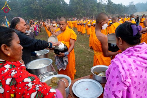 ภาพ No.130947:Photo Story ปฐมบรรพชาชาวพุทธมาร์มา Episode 4/5 วันที่ 13 กุมภาพันธ์พ.ศ. 2567 ณ วัดธัมจักร อรัญกุฏิ บังกลาเทศ