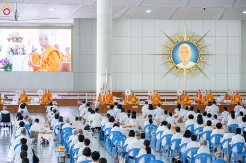 ภาพ No.86698:พิธีบุพเปตพลี  ครั้งที่ 139 ร่วมอุทิศบุญแด่หมู่ญาติที่ล่วงลับไปแล้ว และสืบทอดอายุพระพุทธศาสนา วันพฤหัสบดีที่ 31 สิงหาคม พ.ศ.2566 วันพระขึ้น 15 ค่ำ เดือน 9 ณ หอฉันคุณยายอาจารย์ฯ วัดพระธรรมกาย