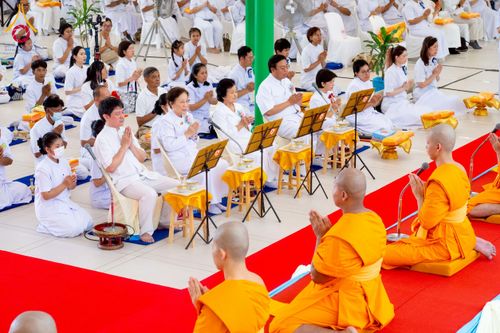 ภาพ No.223714:วันอาทิตย์ที่ 11 พฤษภาคม พ.ศ. 2568 พิธีอุปสมบทสามเณรเปรียญธรรมอุปสมบทอุทิศชีวิต 9 รูป อุบาสก 1 ท่าน ณ อุโบสถพระไตรปิฏกวัดพระธรรมกาย