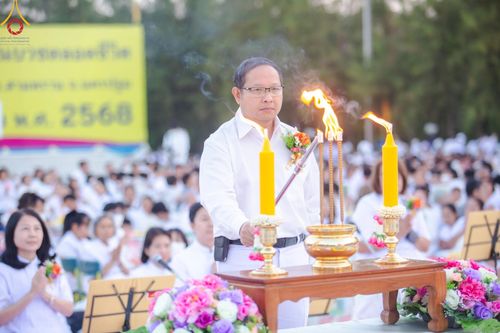 ภาพ No.192932:พิธีตักบาตรพระธรรมยาตรา ณ อนุสรณ์สถานคลองบางนางแท่น อ.สามพราน จ.นครปฐม ในโครงการธรรมยาตรา กตัญญูบูชา มหาปูชนียาจารย์ พระมงคลเทพมุนี(สด จนฺทสโร) พระผู้ปราบมาร อนุสรณ์สถาน 7 แห่ง ปีที่ 13 วันที่ 11 มกราคม พ.ศ.2568