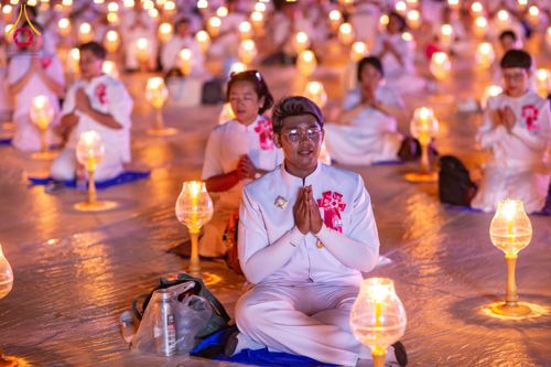 ภาพ No.211700:วันอาทิตย์ที่ 16 มีนาคม พ.ศ. 2568 พิธีจุดประทีปถวายเป็นพุทธบูชา ฉลองปทุมเจดีย์ (เจดีย์พระพุทธเจ้า 5 พระองค์) ณ ศูนย์อบรมเยาวชนปัตตานี