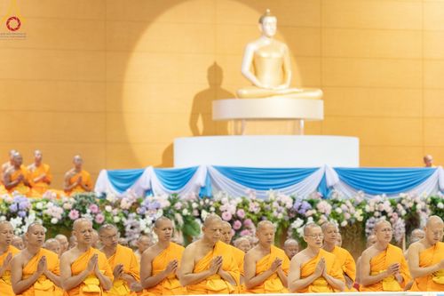 ภาพ No.59202:พิธีเจริญพระพุทธมนต์ ถวายภัตตาหารเป็นสังฆทาน เนื่องในวาระอายุวัฒนมงคล 80 ปี หลวงพ่อธัมมชโย ณ สภาธรรมกายสากล วัดพระธรรมกาย วันพุธที่ 24 เมษายน พ.ศ.2567