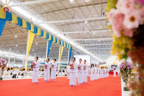 ภาพ No.237205:วันอาทิตย์ที่ 11 สิงหาคม พ.ศ. 2568 งานบุญวันอาทิตย์ พิธีจุดเทียนใจ ไฟนิรันด์ อนันตชัย ณ วัดพระธรรมกาย จ.ปทุมธานี