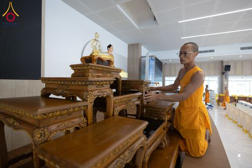 ภาพ No.212405:วันเสาร์ที่ 22 มีนาคม พ.ศ. 2568 พิธีถวายสังฆทานแด่คณะสงฆ์ 323 วัด ปีที่ 21 ครั้งที่ 175 พิธีมอบกองทุนหนุนแรงใจช่วยครูใต้ ปีที่ 18 ครั้งที่ 139 และพิธีทำบุญอุทิศส่วนกุศลให้ผู้วายชนม์ ณ ศูนย์ปฏิบัติธรรมภาคใต้ อำเภอบางกล่ำ จังหวัดสงขลา