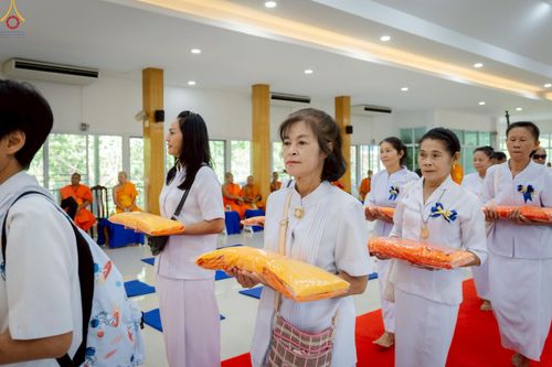 ภาพ No.256969:วันพฤหัสบดีที่ ๑๖ ตุลาคม พ.ศ. ๒๕๖๘ พิธีทอดกฐินสามัคคีเพื่อรองรับประดิษฐานองค์เจดีย์ ณ ศูนย์ปฏิบัติธรรมเถินเทิดธรรม อ.เถิน จ.ลำปาง