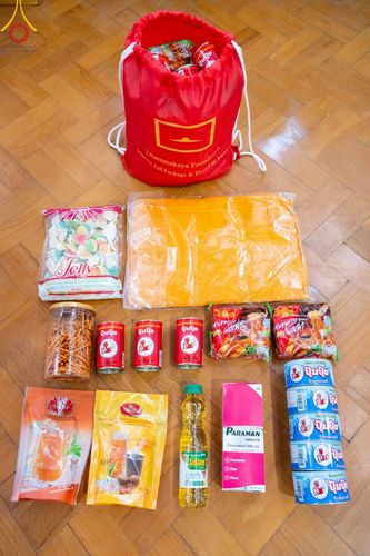 ภาพ No.220012:วันจันทร์ที่ 14 เมษายน พ.ศ. 2568 พระครูสิทธิรัตนวิเทศ ผู้ช่วยเจ้าอาวาสวัดพระธรรมกาย พร้อมด้วยผู้แทนมูลนิธิธรรมกาย และศิษยานุศิษย์หลวงพ่อธัมมชโย ออกเดินทางไปยังพื้นที่เมืองมัณฑะเลย์ สาธารณรัฐแห่งสหภาพเมียนมา โดยได้รับความเมตตาประสานงานเจ้าหน้าที่ภาครัฐจาก