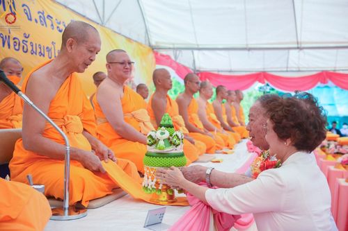 ภาพ No.95375:พิธีทอดกฐินสามัคคี เพื่อสร้างอาคาร 80 ปี หลวงพ่อธัมมชโย ณ ศูนย์ปฏิบัติธรรมวิหารแดง อำเภอวิหารแดง จ.สระบุรี วันที่ 18 พฤศจิกายน พ.ศ. 2566