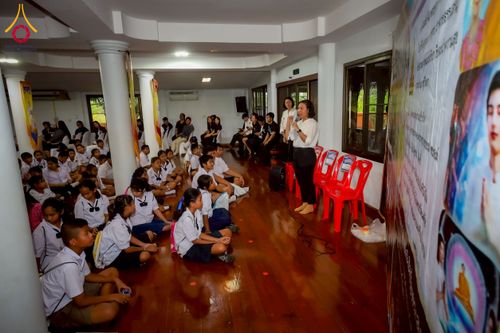 ภาพ No.272528:วันที่ 21 พฤศจิกายน พ.ศ. 2568 รวมพลังเด็กดี V-Star ผู้นำฟื้นฟูศีลธรรมโลก ประจำปี 2568 จังหวัดสุโขทัย ณ ศูนย์ปฏิบัติธรรมสุโขทัย