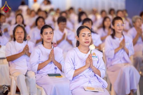 ภาพ No.224188:วันที่ 3-5 พฤษภาคม พ.ศ. 2568  กิจวัตร-กิจกรรมโครงการปฏิบัติธรรมอบรมศีลธรรม “บวชอุบาสิกาแก้ว” ถวายเป็นพระราชกุศล แด่พระบาทสมเด็จพระเจ้าอยู่หัว เนื่องในโอกาสมหามงคล “วันฉัตรมงคล” ณ วัดพระธรรมกาย อ.คลองหลวง จ.ปทุมธานี