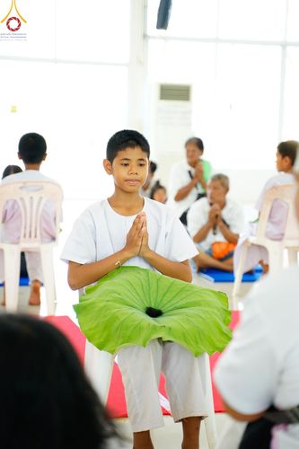 ภาพ No.134817:พิธีตัดปอยผม พิธีขอขมารับผ้าไตร พิธีบรรพชา และพิธีถวายบาตร ในโครงการบรรพชาสามเณร ฟื้นฟูพระพุทธศาสนาทั่วไทย  ณ ศูนย์ปฏิบัติธรรมและศูนย์อบรมเยาวชนเพชรบุรี ต.ท่าแลง อ.ท่ายาง จ.เพชรบุรี