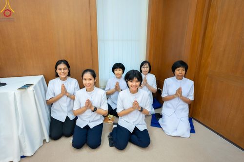 ภาพ No.145892:พิธีเจริญพระพุทธมนต์และมอบผ้าไตร โครงการปฐมอุปสมบทสมโภช วัดพระธรรมกายโทชิหงิ ประเทศญี่ปุ่น บูชาธรรมหลวงพ่อธัมมชโย เนื่องในโอกาสเจริญอายุวัฒนมงคล 80 ปี (22 เมษายน พ.ศ.2567) วันพฤหัสบดีที่ 25 กรกฎาคม พ.ศ. 2567 ณ อาศรมบัณฑิต วัดพระธรรมกาย จัดโดย คณะศิษยานุศ