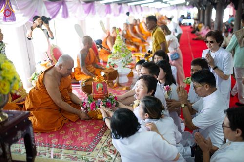 ภาพ No.164580:พิธีทอดกฐิน ณ วัดทางหลวง อ.บางซ้าย จ.พระนครศรีอยุธยา ในโครงการกฐินสามัคคีทั่วไทย 30,000 วัด บูชาธรรม 80 ปี หลวงพ่อธัมมชโย โดยคณะศิษยานุศิษย์วัดพระธรรมกาย วันที่ 20 ตุลาคม พ.ศ. 2567