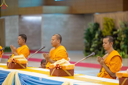 ภาพ No.139733:พิธีมุทิตาพระมหาอุปสมบทอุทิศชีวิต วันอาทิตย์ต้นเดือนที่ 2 มิถุนายน พ.ศ. 2567 ณ ห้องแก้วสารพัดนึก 1 วัดพระธรรมกาย