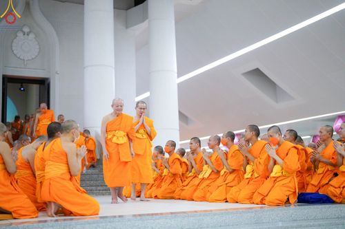 ภาพ No.92430:พิธีกรานกฐิน วันอาทิตย์ที่ 5 พฤศจิกายน พ.ศ. 2566 (แรม 7 ค่ำ เดือน 11) ณ อุโบสถ วัดพระธรรมกาย