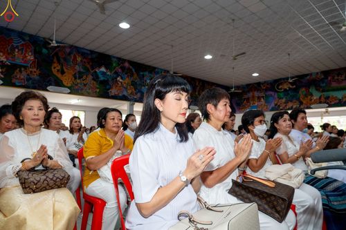 ภาพ No.92514:พิธีทอดกฐินสามัคคีทั่วไทย ณ วัดโบสถ์บน ต.บางคูเวียง อ.บางกรวย จังหวัดนนทบุรี วันเสาร์ที่ 4 พฤศจิกายน พ.ศ. 2566