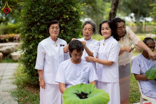 ภาพ No.278218:วันศุกร์ที่ 5 ธันวาคม พ.ศ. 2568 (วันพ่อแห่งชาติ) พิธีบรรพชาอุปสมบทหมู่ธรรมทายาท จำนวน 16 รูป โครงการบรรพชาอุปสมบทหมู่ รุ่นบูชาธรรมมหาปูชนียาจารย์ ประจำปี 2568  ณ ศูนย์ปฏิบัติธรรมและอบรมเยาวชนพระนครศรีอยุธยา จ.พระนครศรีอยุธยา