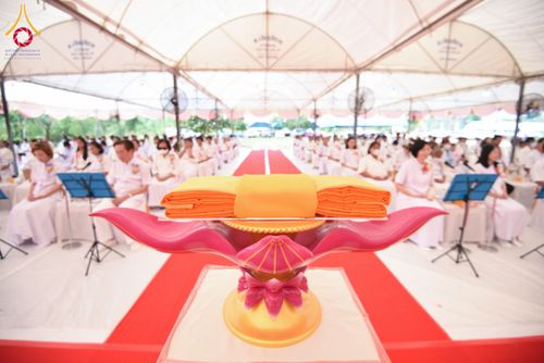 ภาพ No.131486:พิธีทอดผ้าป่ายกค้ำฟ้ามหามงคล อาคาร 80 ปี หลวงพ่อธัมมชโย ณ ศูนย์ปฏิบัติธรรมวิหารแดง ต.เจริญธรรม อ.วิหารแดง จ.สระบุรี วันที่ 17 มีนาคม พ.ศ. 2567