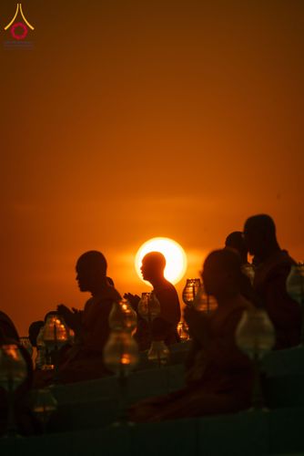 ภาพ No.207690:พิธีเวียนประทักษิณและจุดมาฆประทีป ในวันมาฆบูชา วันพุธที่ 12 กุมภาพันธ์ พ.ศ. 2568 ณ พระมหาธรรมกายเจดีย์ วัดพระธรรมกาย