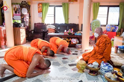 ภาพ No.216085:วันที่ 23 มีนาคม - 3 เมษายน พ.ศ. 2568 ตัวแทนวัดพระธรรมกายกราบถวายฏีกานิมนต์ ร่วมพิธีถวายมหาสังฆทาน 40,000 กว่าวัดทั่วประเทศ นนทบุรี ปทุมธานี อยุธยา