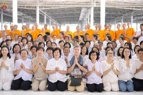 ภาพ No.212373:วันพุธที่ 19 มีนาคม พ.ศ. 2568 การบรรจุไทยธรรมลงกล่องสำเร็จ 43,500 กล่อง เพื่อถวายแด่พระสังฆาธิการ 40,000 กว่าวัดทั่วไทย ในวันคุ้มครองโลก 22 เมษายน พ.ศ. 2568 ณ บ้านแก้วเรือนทองคุณยายฯ วัดพระธรรมกาย